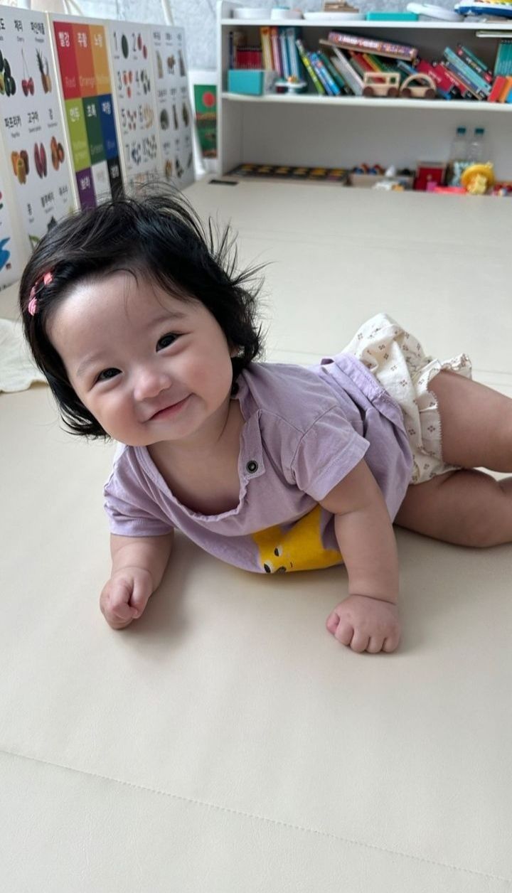 Beyond Photos: Creative Ways to Cherish Baby's Early Moments